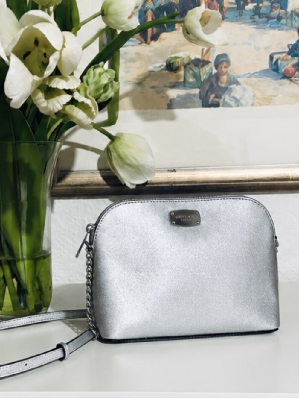 Michael Kors NWOT Cindy Small Dome Metallic Silver Crossbody Pristine condition!